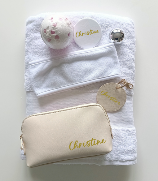 Box Luxe: Essuie de bain, miroir de poche, trousse en simili cuir, porte clé en simili cuir, bandeau de maquillage, baume à lèvre